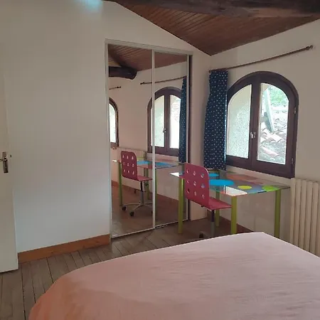 Duplex 70 M2 Balcon Coeur Historique Апартаменты Каор